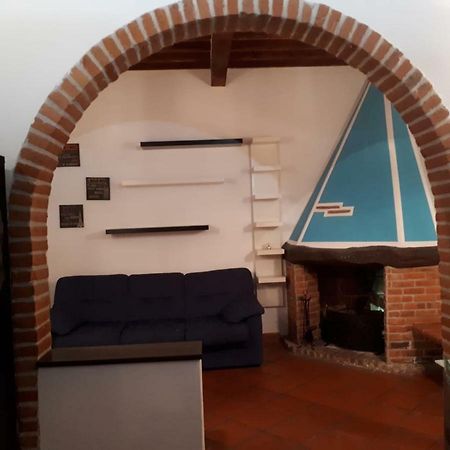 Апартаменты La Casina Di Stefy Ливорно Экстерьер фото